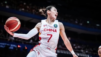 KOK体育官方入口-女篮晋级世界杯后遭质疑！前队长吐槽集训太长了：宫鲁鸣太老套了