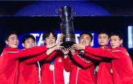 KOK体育app下载-10胜0负夺冠+MVP！国乒26岁第一巨头吃蛋糕庆生：王皓打造新真核
